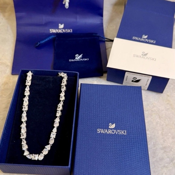Swarovski Jewelry - Swarovski Crystal Silver Necklace